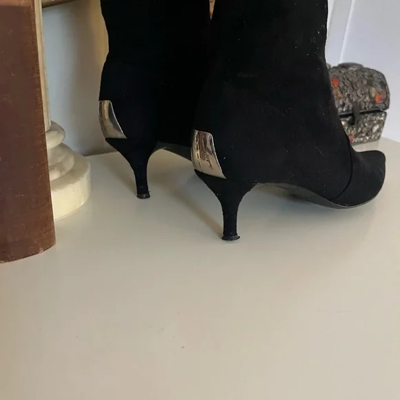 Vintage | Donald J Pliner Elisa3 Suede Elastic Knee Boots!! - Picture 4 of 10